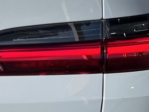 Used 2022 BMW X4 xDrive30i w/ M Sport Package 2 image 8