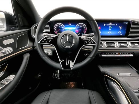 Used 2026 Mercedes-Benz GLE 350 4MATIC image 4