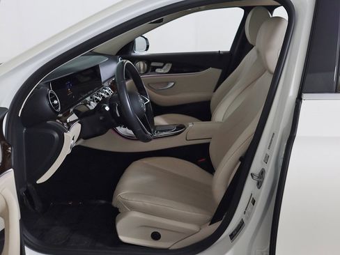 Used 2022 Mercedes-Benz E 350 4MATIC Sedan w/ Driver Assistance Package image 28