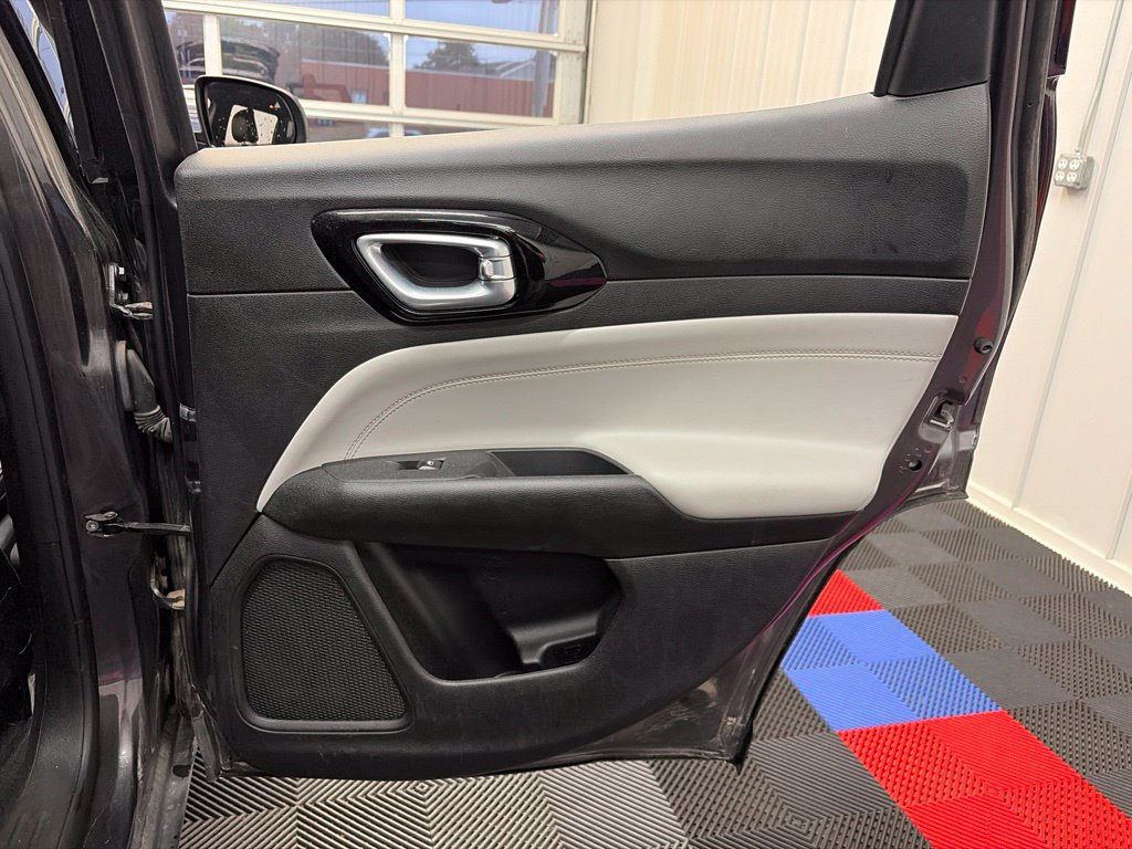 Used 2024 Jeep Compass Limited AWD/4WD image 18