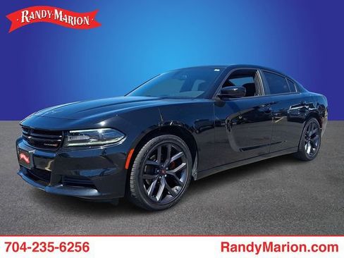 Used 2019 Dodge Charger SXT w/ Plus Group RWD image 1