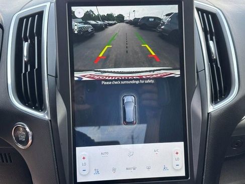 Used 2022 Ford Edge Titanium w/ Equipment Group 301A image 21