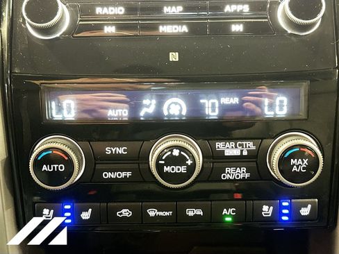Used 2022 Subaru Ascent Touring AWD/4WD image 23