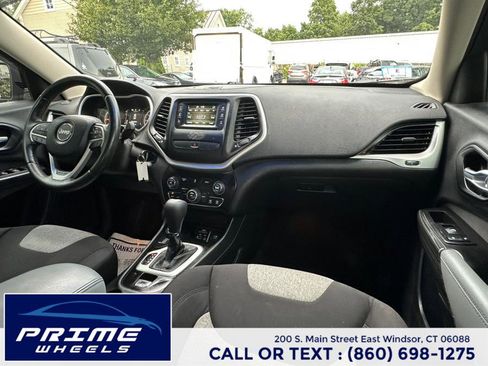 Used 2014 Jeep Cherokee Latitude image 19