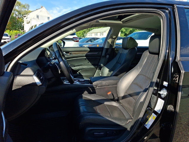 Used 2021 Honda Accord Touring image 14