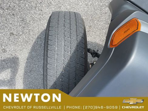 Used 2021 Jeep Wrangler Sport AWD/4WD image 38
