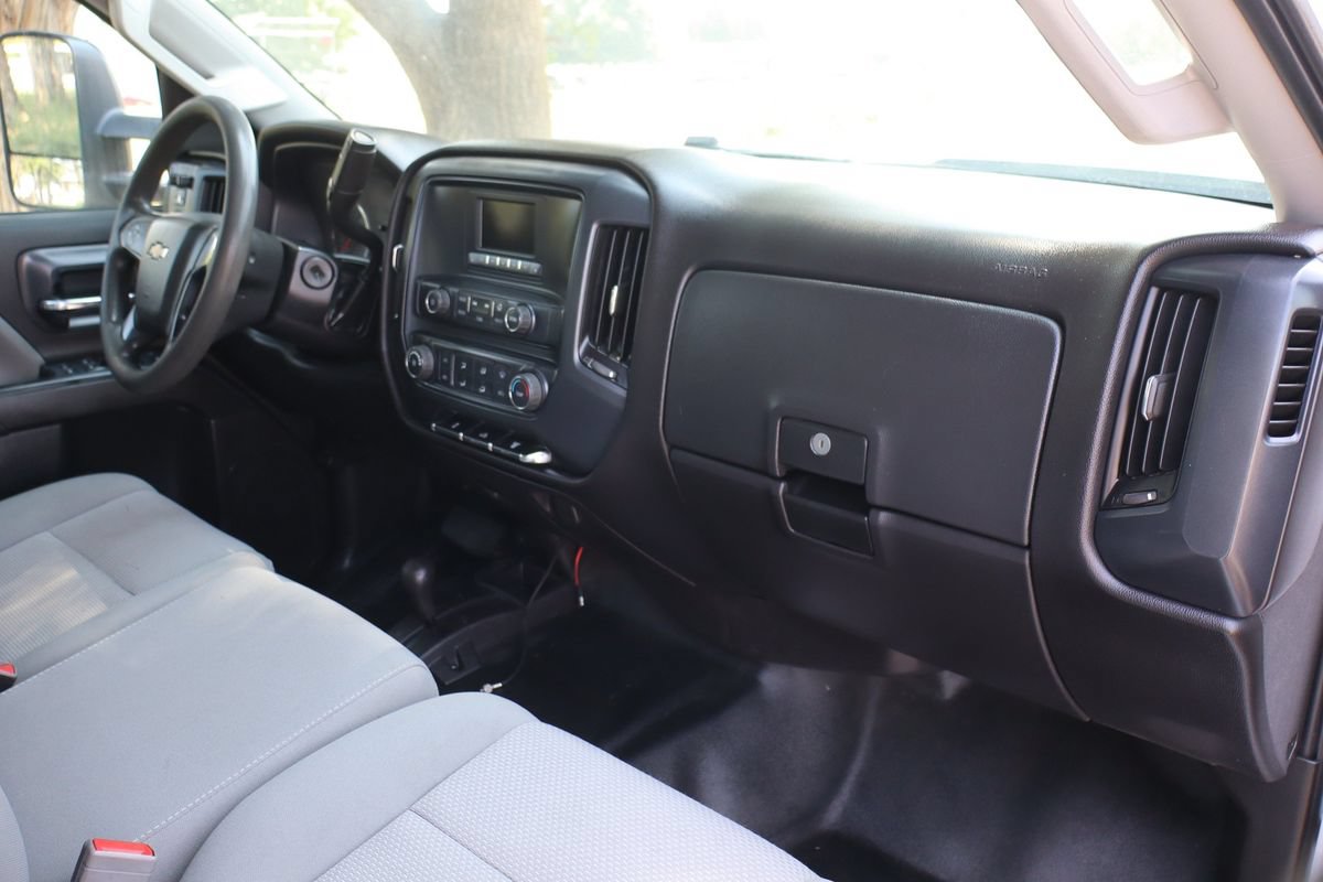 Used 2016 Chevrolet Silverado 2500 W/T AWD/4WD image 17