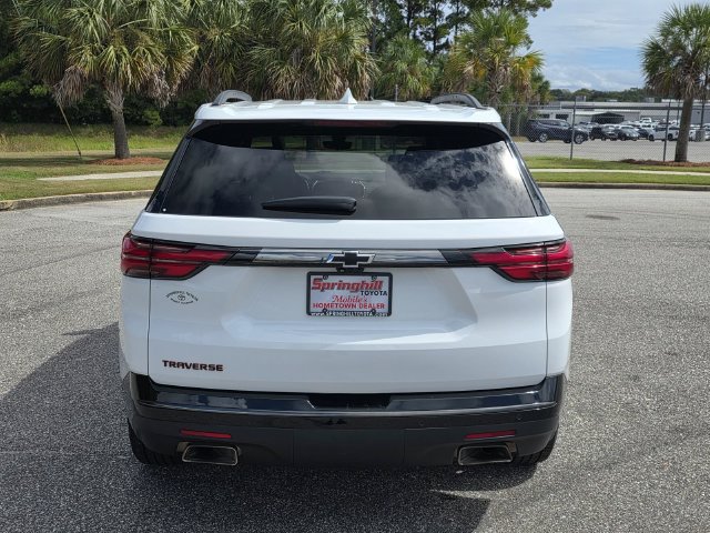 Used 2023 Chevrolet Traverse Premier w/ Redline Edition FWD image 3