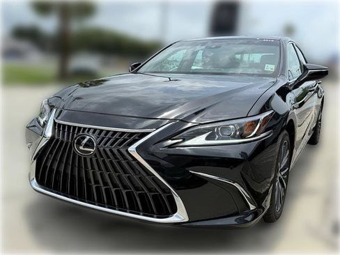 Used 2025 Lexus ES 350 w/ Premium Package FWD image 4