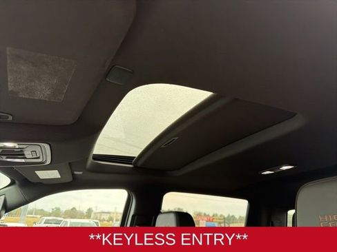 Used 2024 Chevrolet Silverado 2500 High Country w/ Technology Package image 12