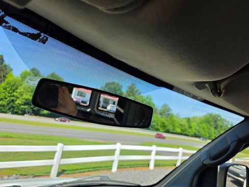Used 2013 Chevrolet Express 2500 RWD image 14