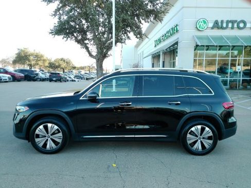 Used 2023 Mercedes-Benz EQB 300 4MATIC w/ Pinnacle Package image 10