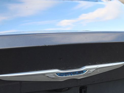 Used 2015 Chrysler 200 Limited w/ Convenience Group image 34