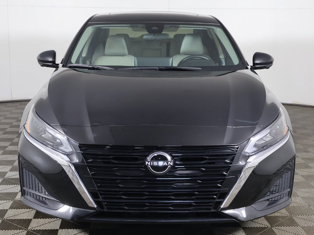 Used 2025 Nissan Altima 2.5 SL FWD image 13