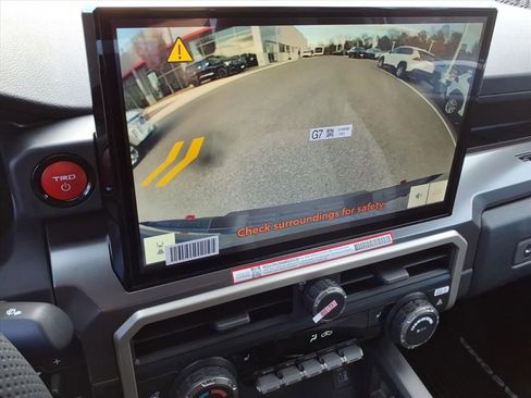 New 2025 Toyota Tacoma TRD Off-Road image 19