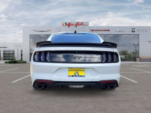 Used 2021 Ford Mustang GT Premium w/ Black Accent Package RWD image 4