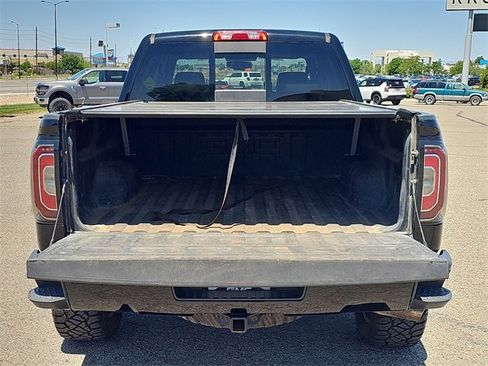 Used 2018 GMC Sierra 1500 SLT image 25
