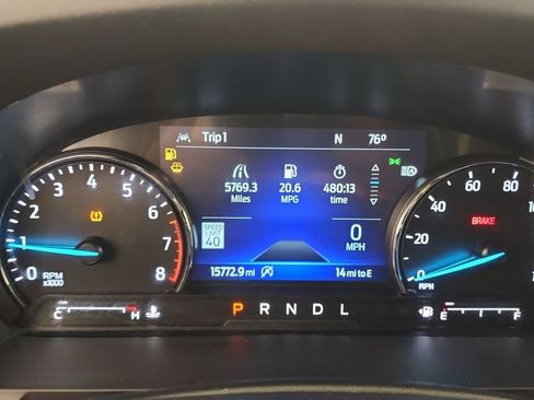 Used 2024 Ford Explorer XLT w/ Equipment Group 202A AWD/4WD image 12