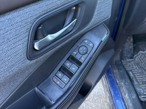 Used 2022 Nissan Rogue SV image 6