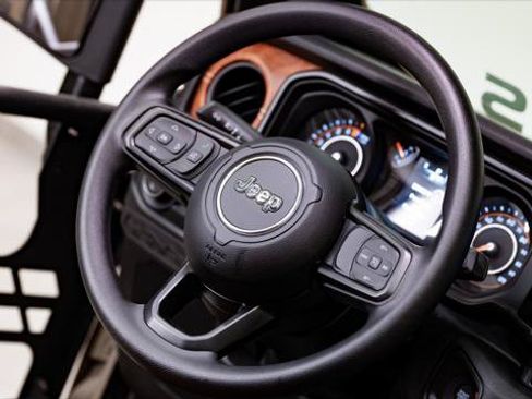 Used 2026 Jeep Gladiator Sport AWD/4WD image 46