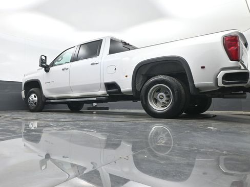Used 2023 Chevrolet Silverado 3500 High Country image 34