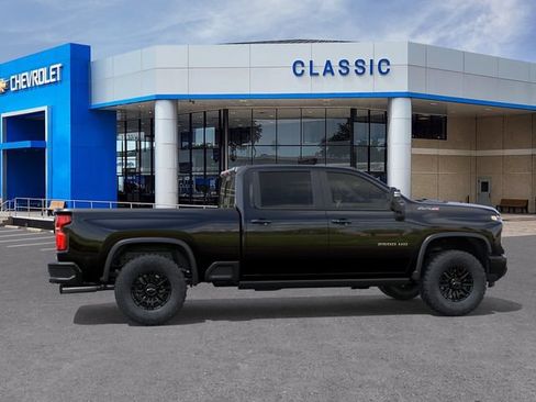 New 2026 Chevrolet Silverado 2500 ZR2 AWD/4WD image 5