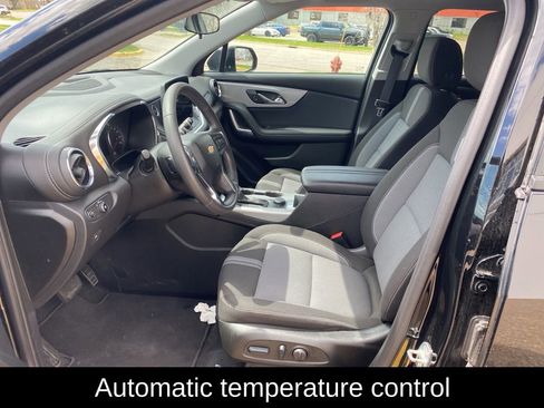 Used 2025 Chevrolet Blazer LT AWD/4WD image 9