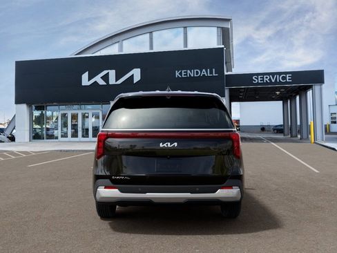 New 2026 Kia Carnival EX FWD image 5