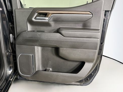 Used 2023 Chevrolet Silverado 1500 LT image 29