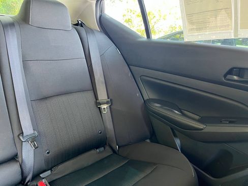 Used 2025 Nissan Altima 2.5 SV FWD image 37
