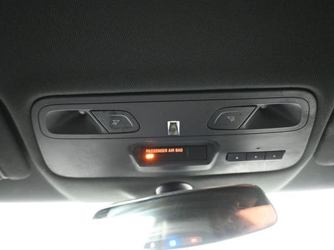 Used 2016 Chevrolet Camaro SS image 27