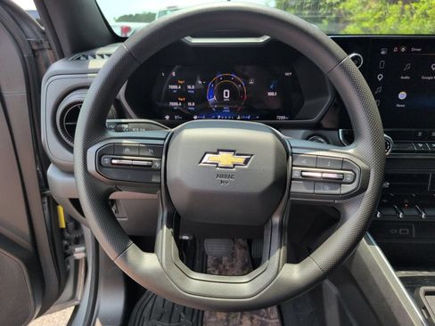 Used 2024 Chevrolet Colorado W/T RWD image 27