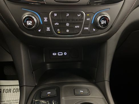 Used 2023 Chevrolet Equinox RS image 21