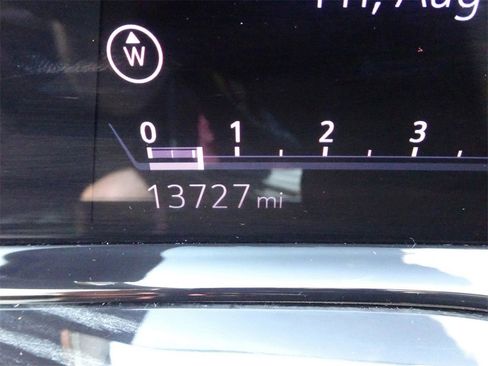 Certified 2024 Cadillac Escalade Sport w/ Touring Package image 21