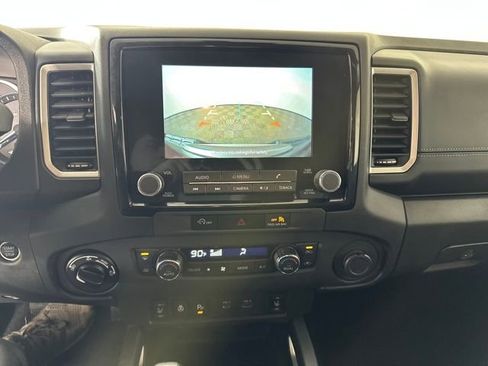 Used 2024 Nissan Frontier SV w/ SV Convenience Package image 22