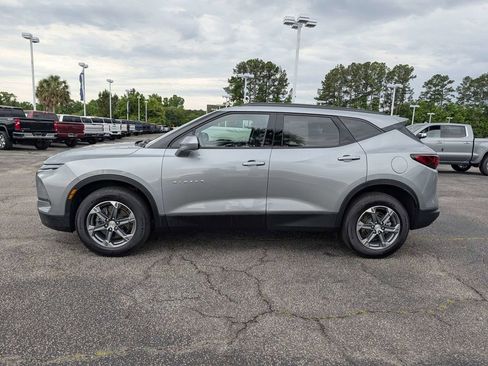 Used 2024 Chevrolet Blazer LT w/ Convenience Package FWD image 10