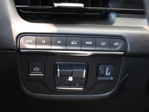 Used 2022 Cadillac Escalade ESV Sport Platinum AWD/4WD image 42