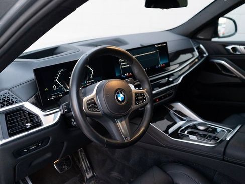 Used 2024 BMW X6 xDrive40i w/ Premium Package image 4
