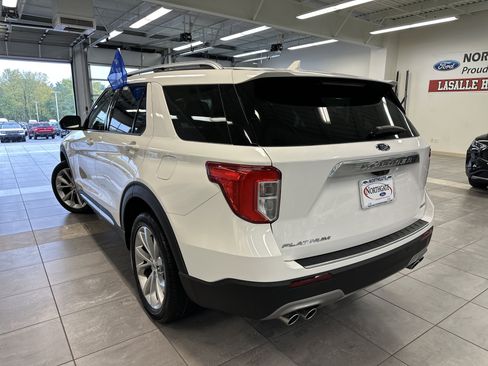 Used 2022 Ford Explorer Platinum w/ Equipment Group 601A image 16