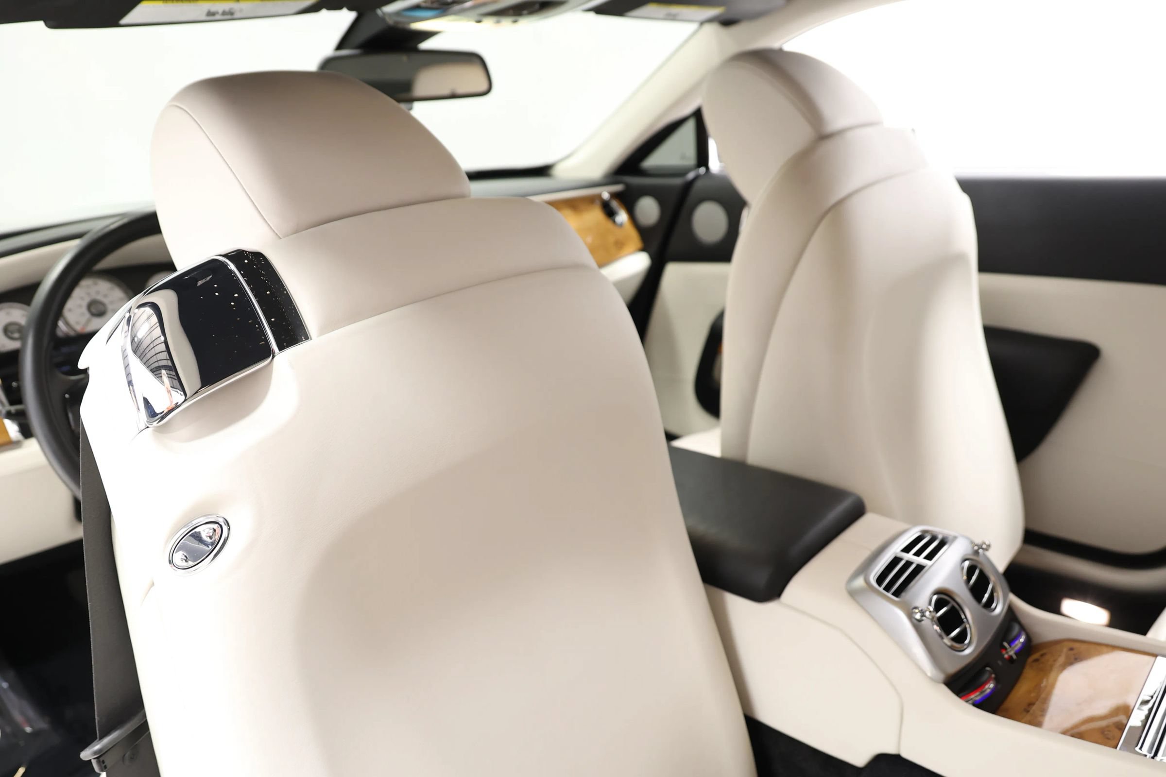 Used 2017 Rolls-Royce Wraith RWD image 72
