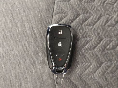 Used 2022 Chevrolet Equinox LS image 32