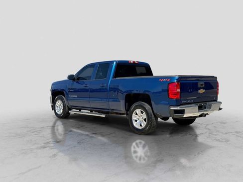 Used 2018 Chevrolet Silverado 1500 LT w/ All Star Edition AWD/4WD image 4