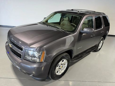 Used 2011 Chevrolet Tahoe LT w/ Luxury Package RWD image 6