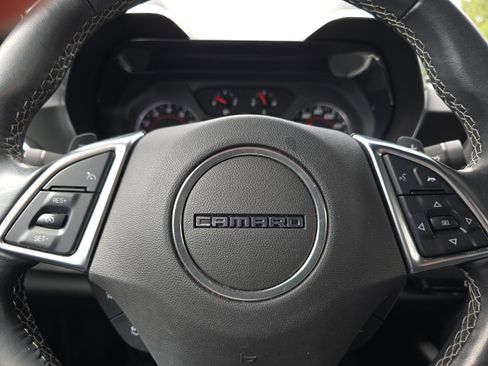Used 2018 Chevrolet Camaro LT RWD image 21