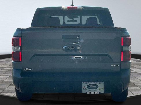 Used 2024 Ford Maverick Lariat w/ Black Appearance Package image 9