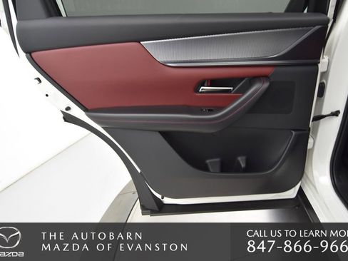 Certified 2025 MAZDA CX-70 Plug-In Hybrid w/ Premium Plus image 31