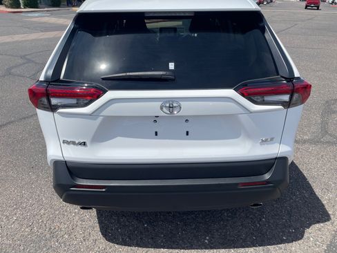 Used 2024 Toyota RAV4 XLE w/ Convenience Package FWD image 24