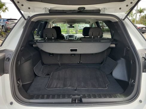 Used 2020 Chevrolet Equinox LT FWD image 29
