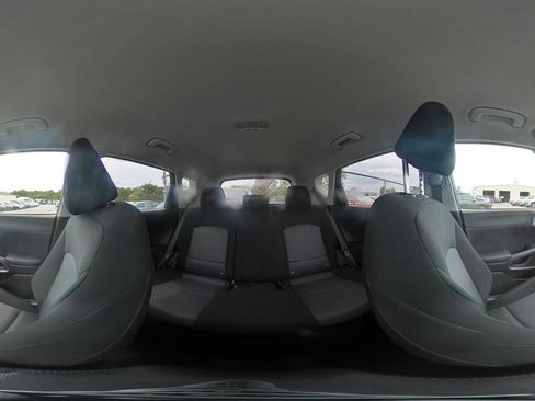 Used 2025 Kia Soul LX w/ LX Technology Package FWD image 41