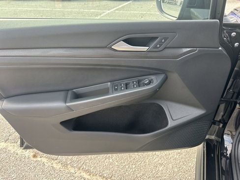 Used 2024 Volkswagen GTI SE image 27